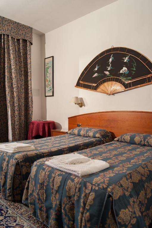 Vip Hotel Piacenza Zimmer foto